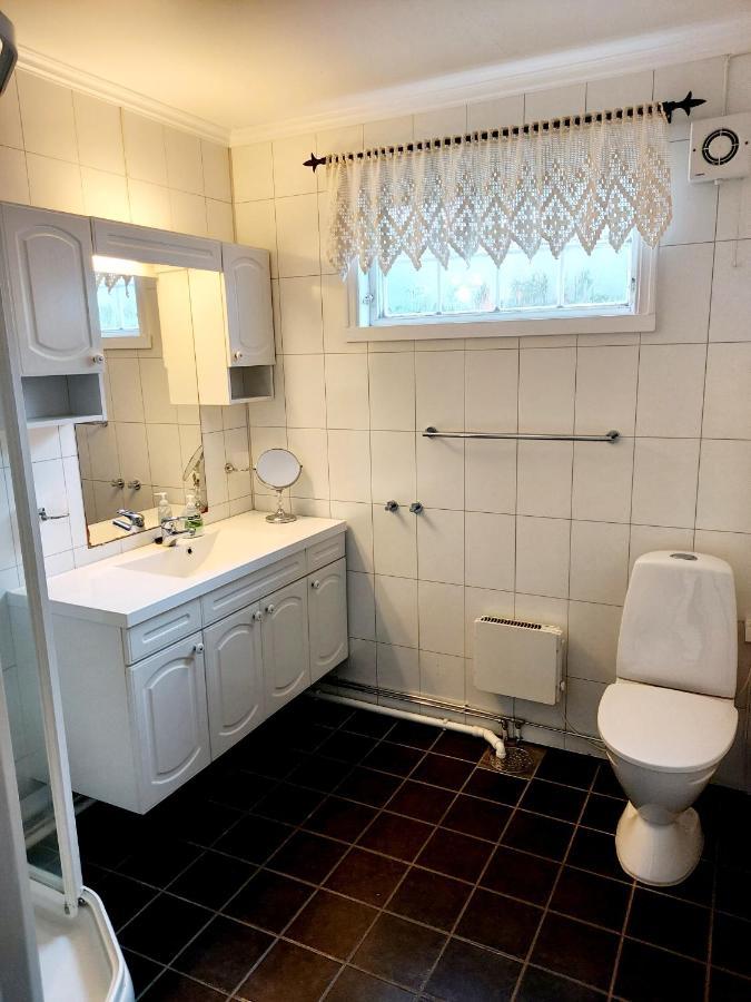 Solrik Beliggenhet I Lofotens Storste Fiskevaer Villa Ballstad Luaran gambar