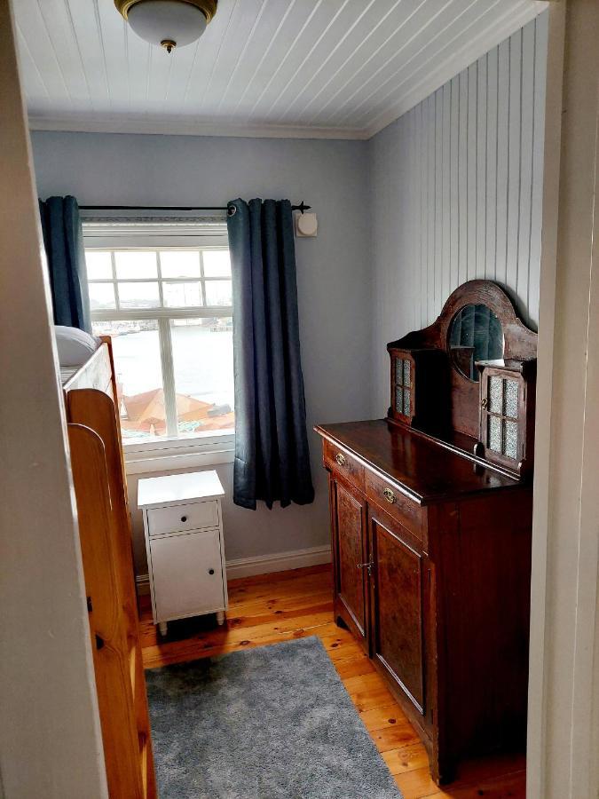 Solrik Beliggenhet I Lofotens Storste Fiskevaer Villa Ballstad Luaran gambar